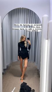 Elle Ferguson feet photo 6