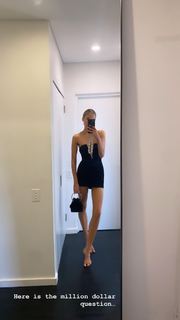 Elle Ferguson feet photo 19
