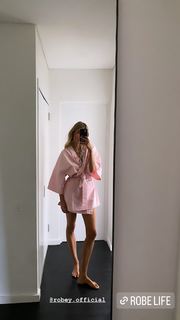 Elle Ferguson feet photo 11