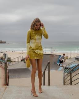 Elle Ferguson feet photo 2