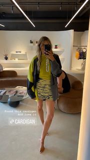 Elle Ferguson feet photo 13