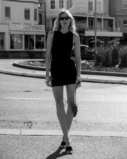 Elle Ferguson feet photo 13