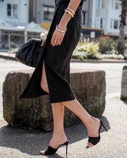 Elle Ferguson feet photo 7