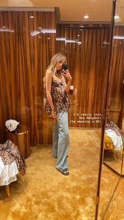 Elle Ferguson feet photo 9