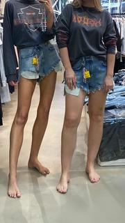Elle Ferguson feet photo 12