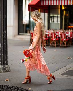Elle Ferguson feet photo 17