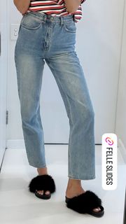 Elle Ferguson feet photo 3
