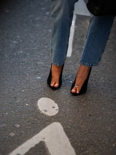 Elle Ferguson feet photo 11