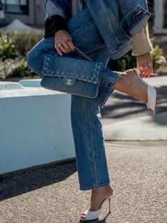 Elle Ferguson feet photo 1