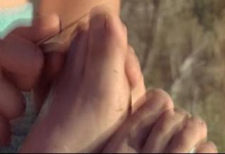 Elle King feet photo 8