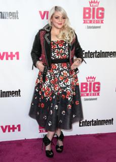 Elle King feet photo 13