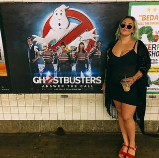 Elle King feet photo 8