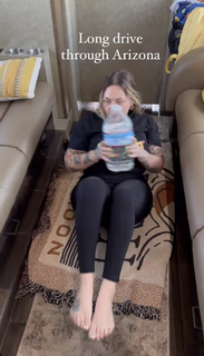 Elle King feet photo 8