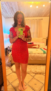 Elle King feet photo 1