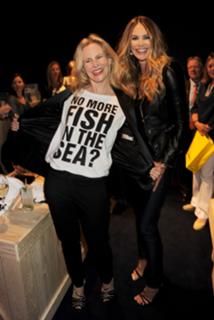 Elle Macpherson feet photo thumbnail