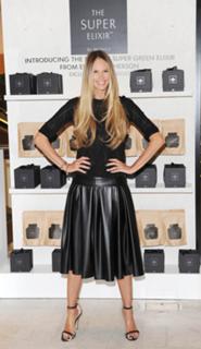 Elle Macpherson feet photo thumbnail