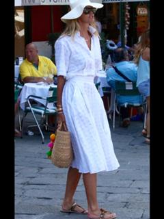 Elle Macpherson feet photo thumbnail