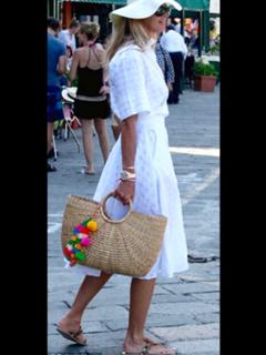 Elle Macpherson feet photo thumbnail
