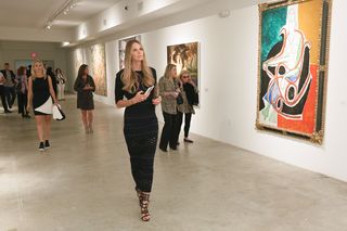 Elle Macpherson feet photo thumbnail