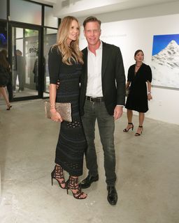 Elle Macpherson feet photo thumbnail