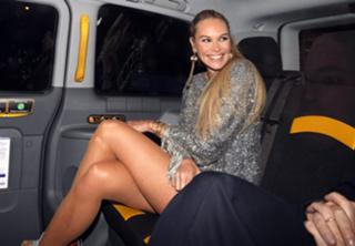 Elle Macpherson feet photo thumbnail