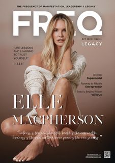 Elle Macpherson feet photo thumbnail