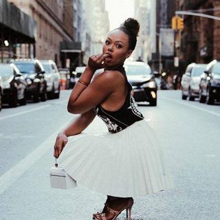 Elle Varner feet photo 19