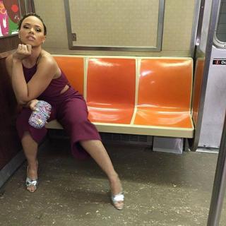Elle Varner feet photo 1