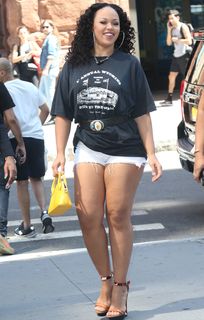 Elle Varner feet photo 10