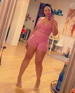 Elle Varner feet photo 1