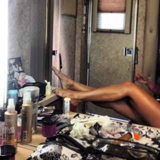 Elle Varner feet photo 17