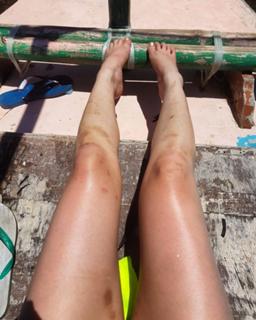 Ellen Adarna feet photo 4