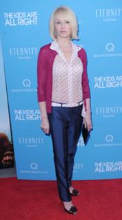 Ellen Barkin feet photo thumbnail