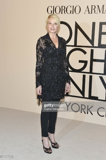 Ellen Barkin feet photo thumbnail