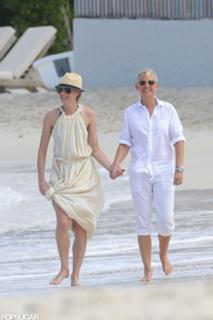 Ellen DeGeneres feet photo thumbnail