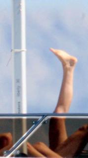 Ellen DeGeneres feet photo thumbnail