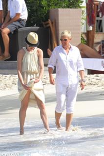 Ellen DeGeneres feet photo thumbnail