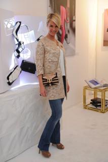 Ellen Hidding feet photo 9