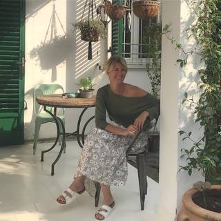 Ellen Hidding feet photo 16