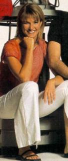 Ellen Hidding feet photo 15