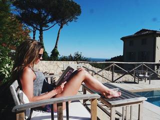 Ellen Hoog feet photo 10