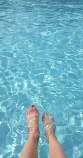 Ellen Hoog feet photo 14