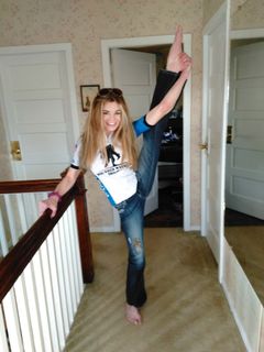 Ellen Muth feet photo 5