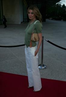 Ellen Pompeo feet photo thumbnail