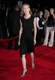 Ellen Pompeo feet photo thumbnail