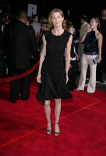 Ellen Pompeo feet photo thumbnail