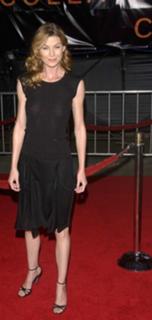 Ellen Pompeo feet photo thumbnail
