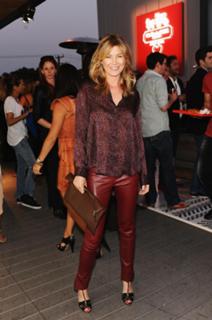 Ellen Pompeo feet photo thumbnail