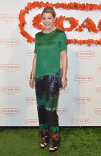 Ellen Pompeo feet photo thumbnail