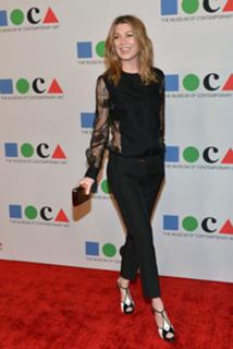 Ellen Pompeo feet photo thumbnail